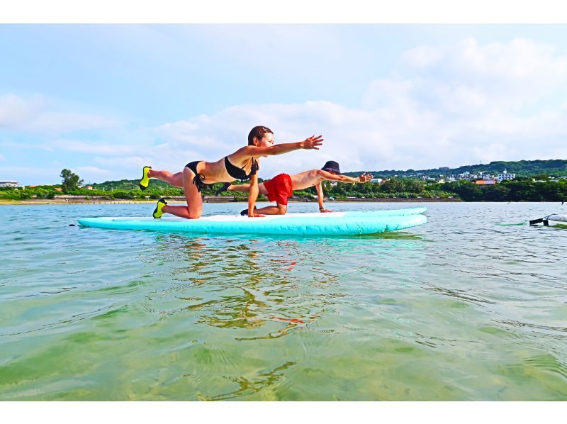 【沖縄・奥武島】"1組のみ"ガイド完全貸し切り！SUP YOGA体験、器材レンタル無料、写真プレゼント！の紹介画像