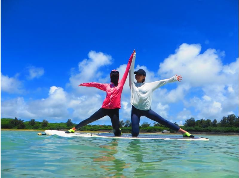 【沖縄・奥武島】"1組のみ"ガイド完全貸し切り！SUP YOGA体験、器材レンタル無料、写真プレゼント！の紹介画像