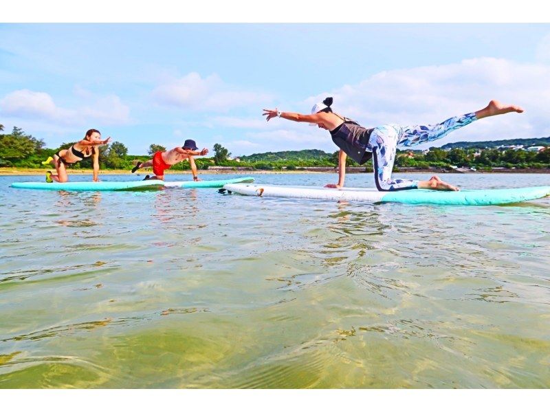【沖縄・奥武島】"1組のみ"ガイド完全貸し切り！SUP YOGA体験、器材レンタル無料、写真プレゼント！の紹介画像