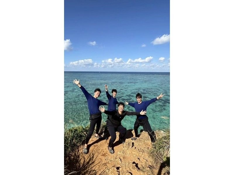 当日予約大歓迎！写真無料【沖縄・恩納村】①お得なSUP＆シュノーケルツアー②絶景サンセット&星空SUPツアー①・②のお好きなプランを選択！の紹介画像