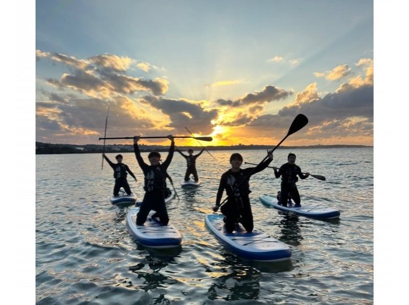 当日予約大歓迎！写真無料【沖縄・恩納村】①お得なSUP＆シュノーケルツアー②絶景サンセット&星空SUPツアー①・②のお好きなプランを選択！の紹介画像