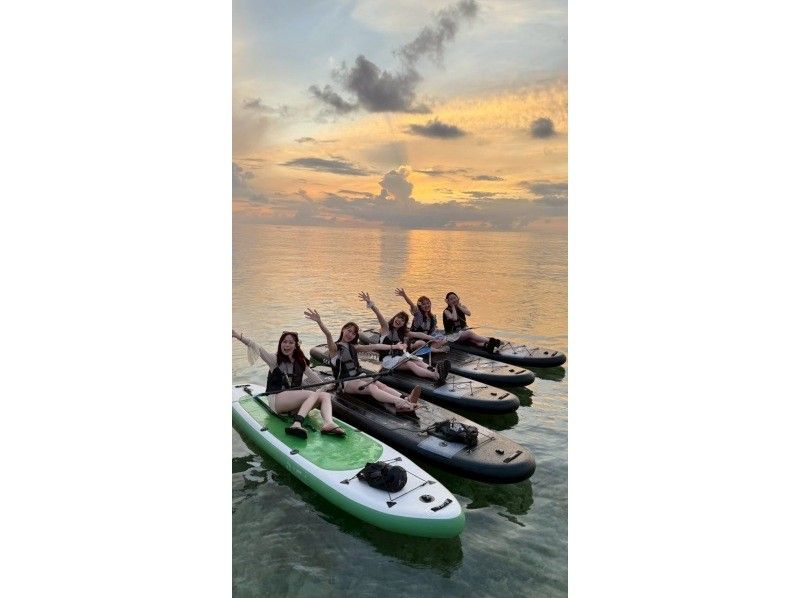 当日予約大歓迎！写真無料【沖縄・恩納村】①お得なSUP＆シュノーケルツアー②絶景サンセット&星空SUPツアー①・②のお好きなプランを選択！の紹介画像