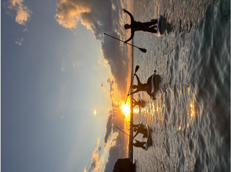 当日予約大歓迎！写真無料【沖縄・恩納村】①お得なSUP＆シュノーケルツアー②絶景サンセット&星空SUPツアー①・②のお好きなプランを選択！の紹介画像