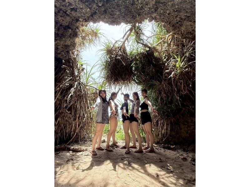 当日予約大歓迎！写真無料【沖縄・恩納村】①お得なSUP＆シュノーケルツアー②絶景サンセット&星空SUPツアー①・②のお好きなプランを選択！の紹介画像