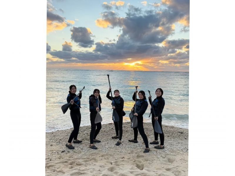 当日予約大歓迎！写真無料【沖縄・恩納村】①お得なSUP＆シュノーケルツアー②絶景サンセット&星空SUPツアー①・②のお好きなプランを選択！の紹介画像