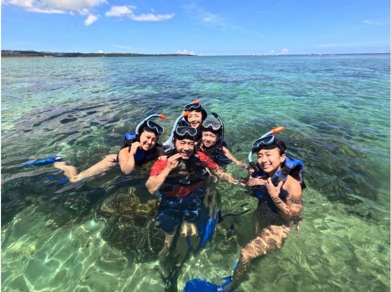 【沖縄・恩納村】【初心者・当日予約OK】写真データ無料｜沖縄の海で安心して楽しめるSUP体験（昼・夕日&星空）の紹介画像