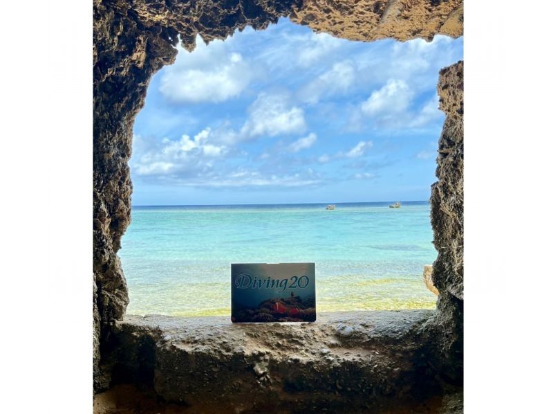 昼・夜の選択制【沖縄・恩納村】【写真データ無料】初心者・当日予約OK・卒業旅行の思い出に。沖縄の海で安心して楽しめるSUP体験！の紹介画像