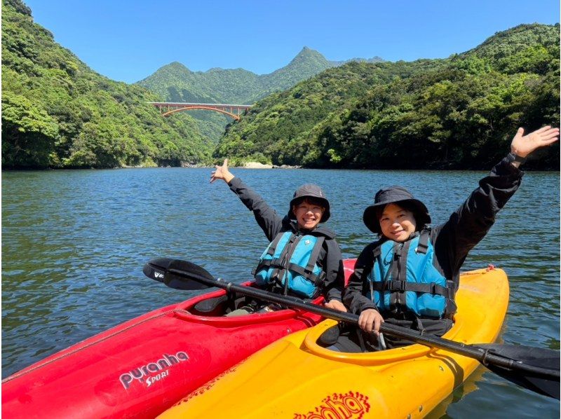 【屋久島・カヤック】のんびりゆったり半日ツアー・女性インストラクター・写真＆動画プレゼント♪の紹介画像