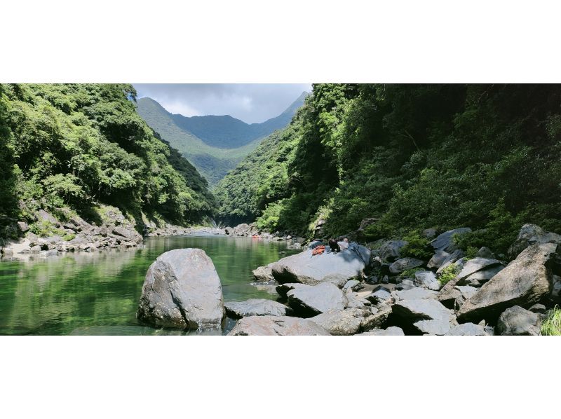 [Kagoshima / Yakushima] Kayaking-Welcome to travel alone! A water walk that makes you smileの紹介画像