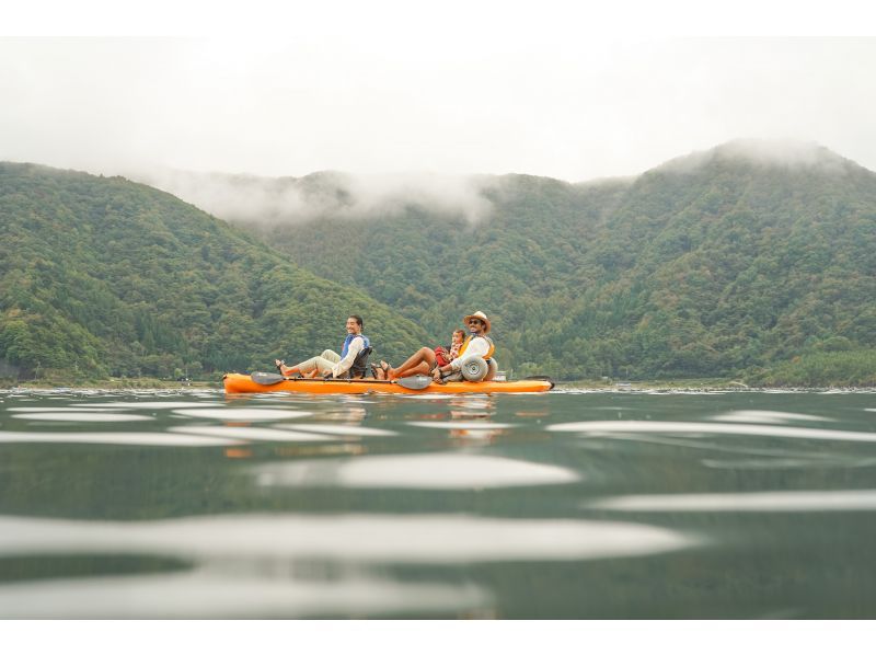 [Yamanashi / Saiko] Two-seater kayak that anyone can easily ride "Compass Duo 60-minute rental"の紹介画像
