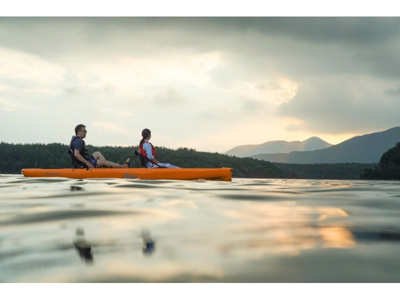 [Yamanashi / Saiko] Two-seater kayak that anyone can easily ride "Compass Duo 60-minute rental"の紹介画像