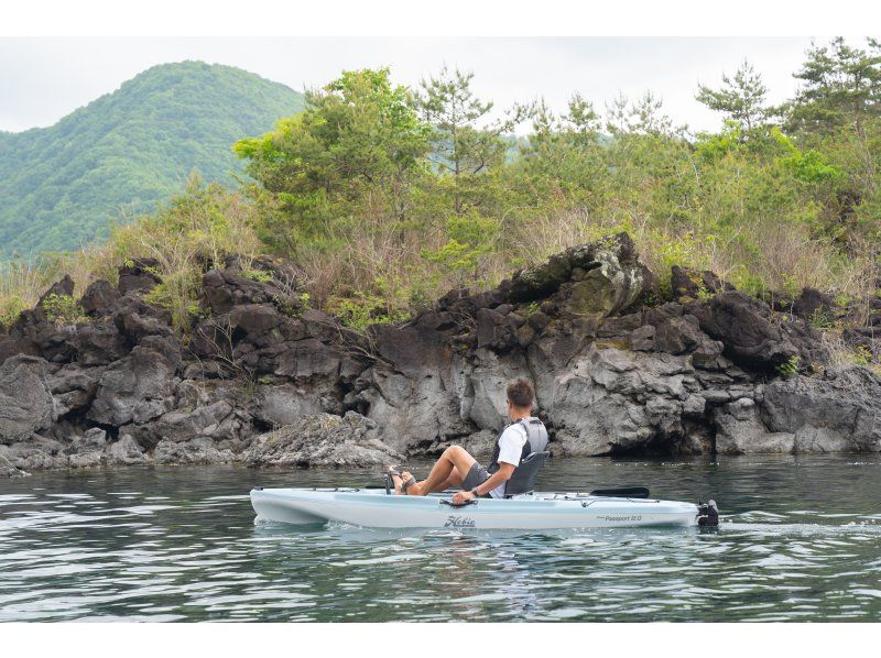 [Yamanashi/ Saiko] One-seater kayak recommended for beginners "Mirage Passport / Compass 60 minutes rental"の紹介画像