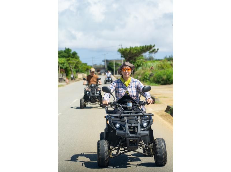 SALE! [Completely private] Irabu Island adventure & experience (attended by local staff) 90-minute buggy tour course ★Photo and video shooting service included★の紹介画像