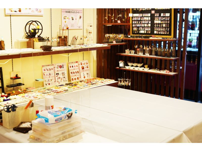 【京都・錦市場】女性人気！伝統工芸の手作りアクセサリー体験～かんざし、ピアス、イヤリング作りの紹介画像