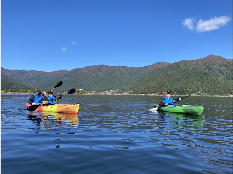 [Yamanashi, Lake Kawaguchi] [Rapidly growing in popularity] Kayak tour to enjoy Mt. Fuji from the lake! [Free photo data] Beginners are welcome!の紹介画像