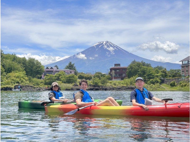 【山梨・河口湖】〈人気急上昇中〉湖上から富士山を満喫カヤックツアー！【写真データ無料】ワンちゃんも体験可！初心者の方大歓迎！の紹介画像