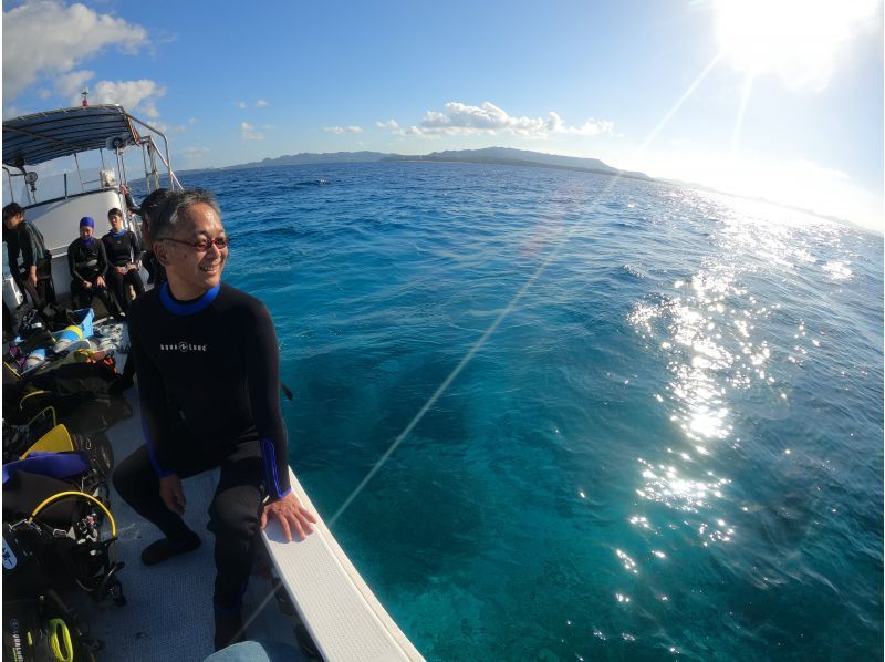 【沖縄・水納島/瀬底島】《送迎 可能》2ボート ファンダイビング※送迎範囲ありの紹介画像