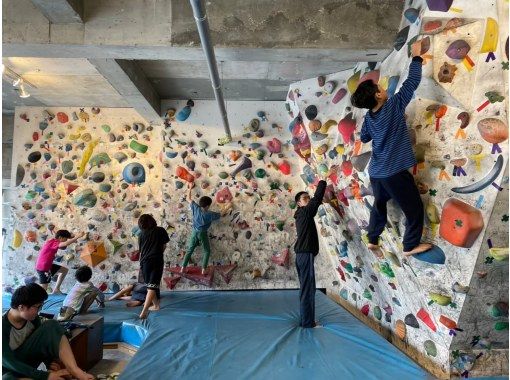 Okinawa Prefecture, Ishigaki Island] Bouldering ♪ Beginners and children  are welcome! There is a workshop ☆ | ActivityJapan