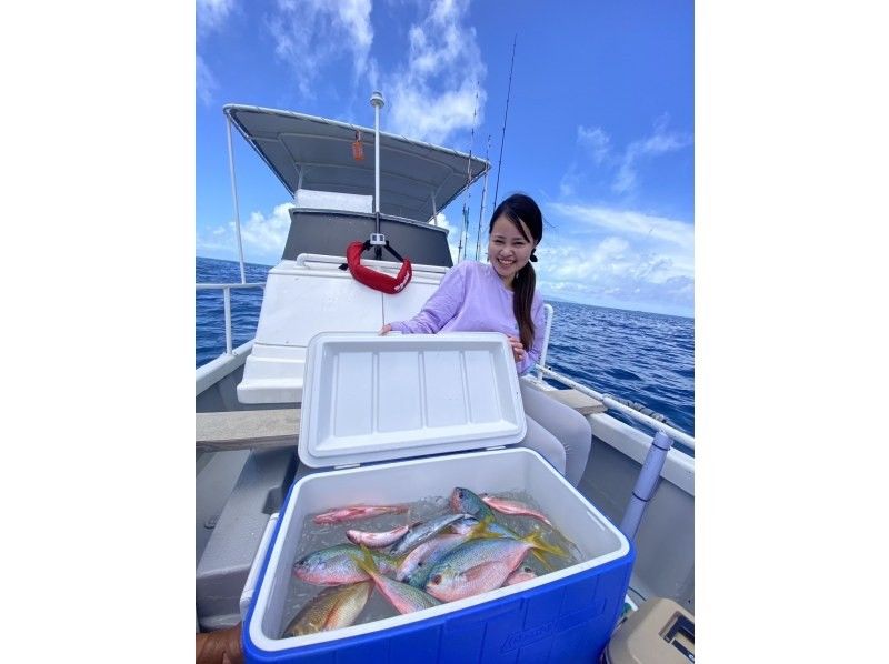 【2026年夏枠受付開始】石垣島・貸し切り船｜迷ったらこれ✨島魚や高級魚を狙う！半日釣り体験ツアーの紹介画像