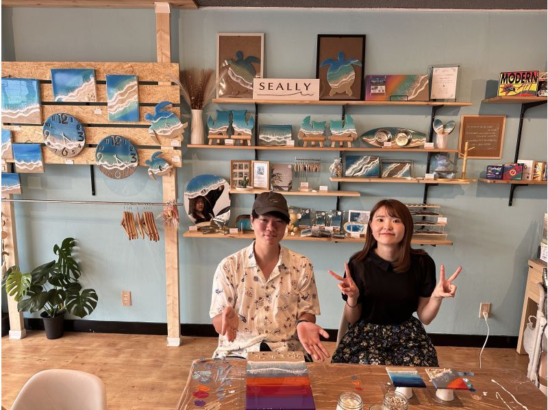 [Ishigaki Island/Experience] Sea resin art experience "Ocean Art Board Mini"/Make your memories of the ocean into shape. Groups are also possible!の紹介画像