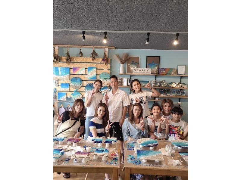 [Ishigaki Island/Resin Art Experience] Create memories of the ocean ♡ Authentic resin art experience "Ocean Art Board" Groups are also welcome!の紹介画像