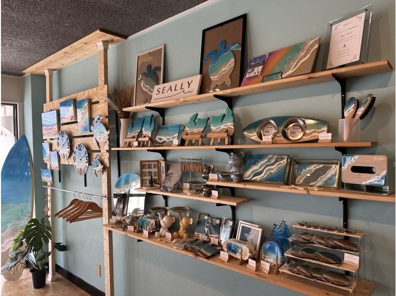 [Ishigaki Island/Experience] Authentic resin art experience "Ocean Art Board"/Make your memories of the ocean a reality ♡ Groups are also welcome!の紹介画像