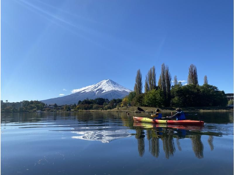 [Yamanashi/Kawaguchiko] Early morning kayaking where you can see Mt. Fuji with a high probability! Fantastic scenery tour Pleasant morning activity!の紹介画像