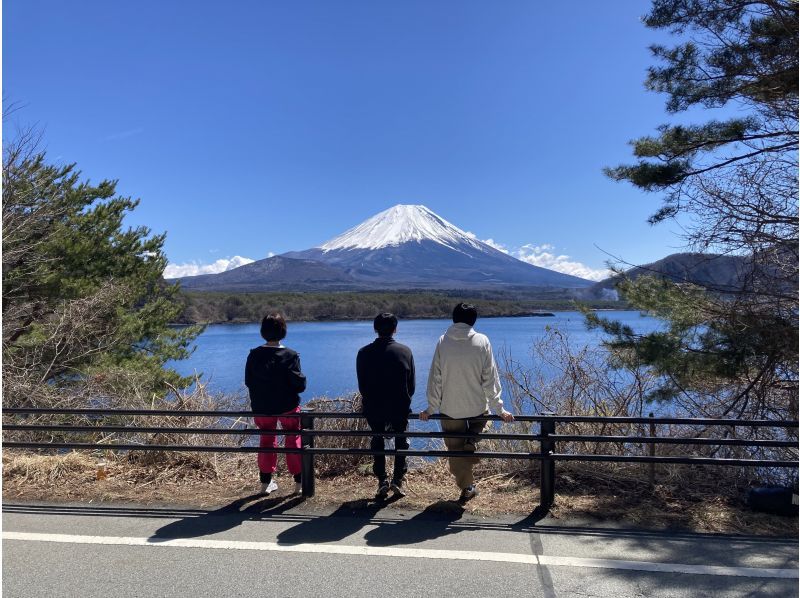 【山梨・西湖・精進湖・河口湖】秋の季節の移り変わりを感じて爽やかサイクリング！e-Bike体験ツアー！！ 写真データ無料です♪の紹介画像