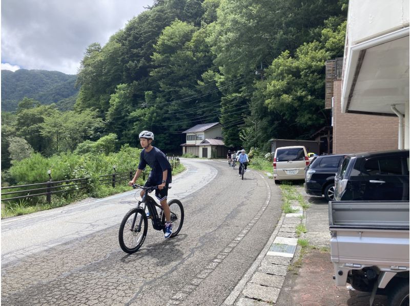 【山梨・西湖・精進湖・河口湖】自然を感じて爽やかサイクリング！e-Bike体験ツアー！！ 写真データ無料です♪の紹介画像