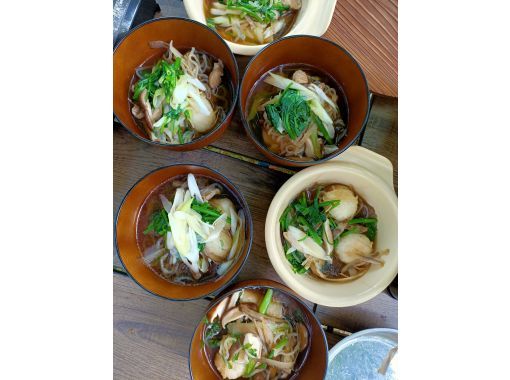 【秋田・白神山地】”お外で鍋っこ” 白神山地の麓で「きりたんぽ鍋&だまっこ鍋」キャンパーにも好評❤ 【秋田・白神山地】”お外で鍋っこ” 白神山地の麓で「きりたんぽ鍋&だまっこ鍋」キャンパーにも好評❤