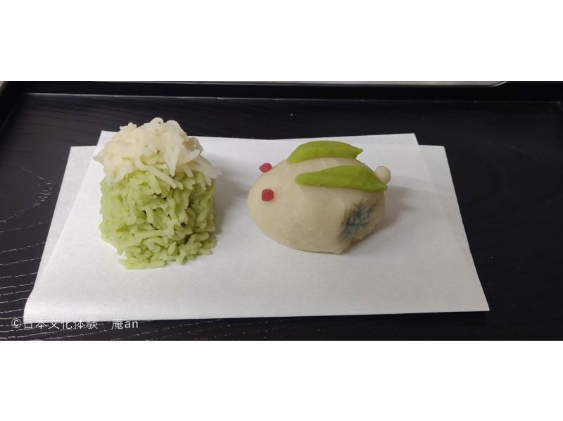 【東京・神田】和菓子作り体験【日本の伝統菓子、練り切りの世界へようこそ！】の紹介画像