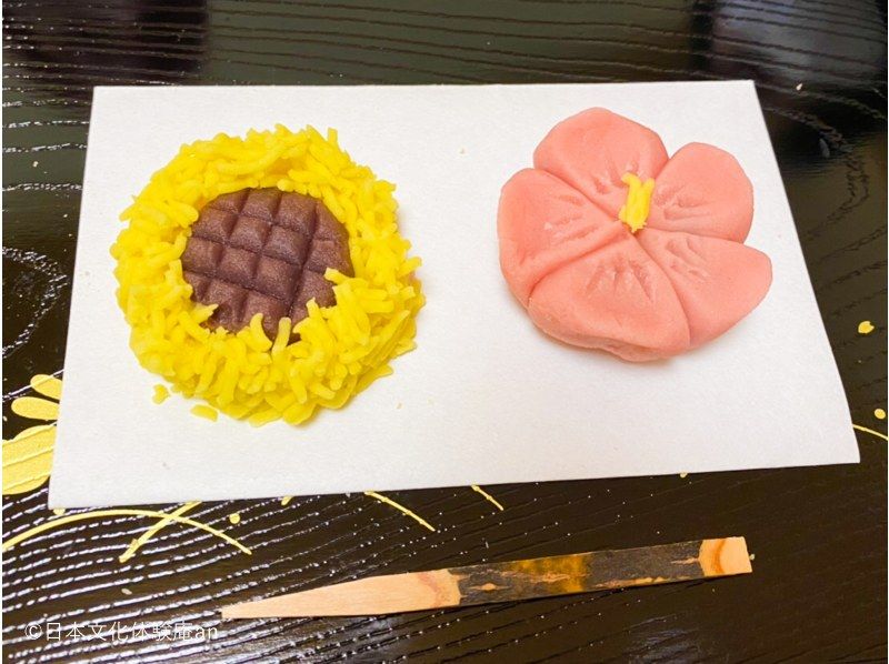 SALE！【東京・神田】和菓子作り体験【日本の伝統菓子、練り切りの世界へようこそ！】の紹介画像