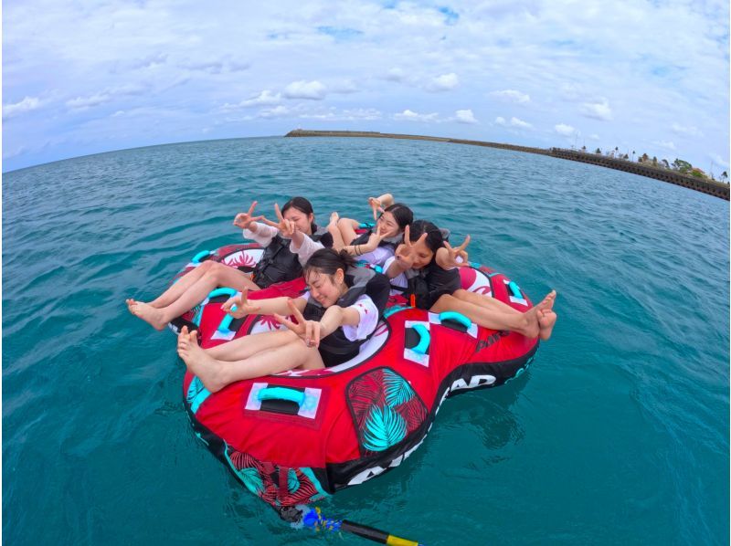 【沖繩那霸宜野灣】香蕉船、大理石、摩托艇！！の紹介画像