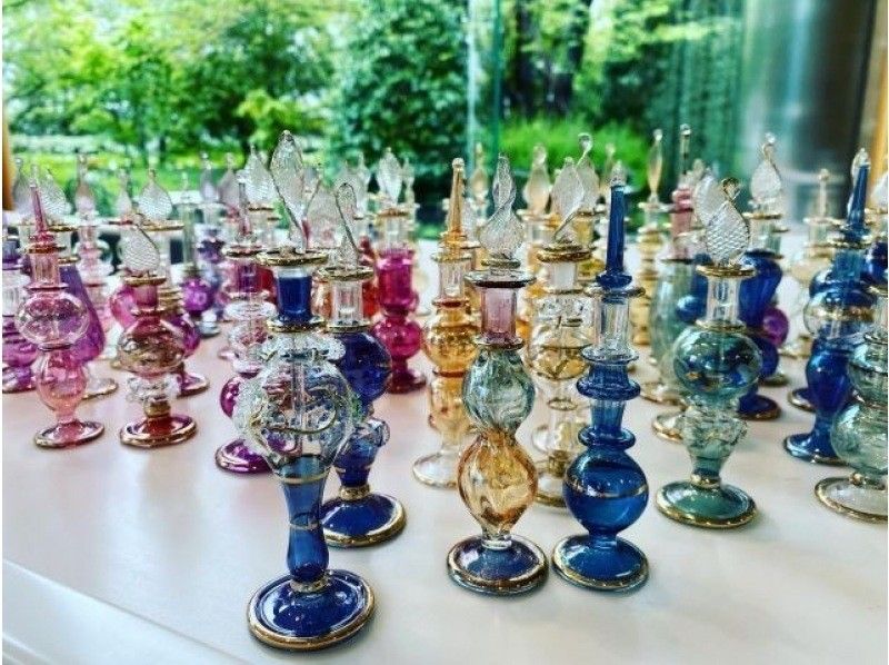 東京・門前仲町｜エジプトガラス瓶つき 10mL オードパルファン作り体験（平日プラン）の紹介画像