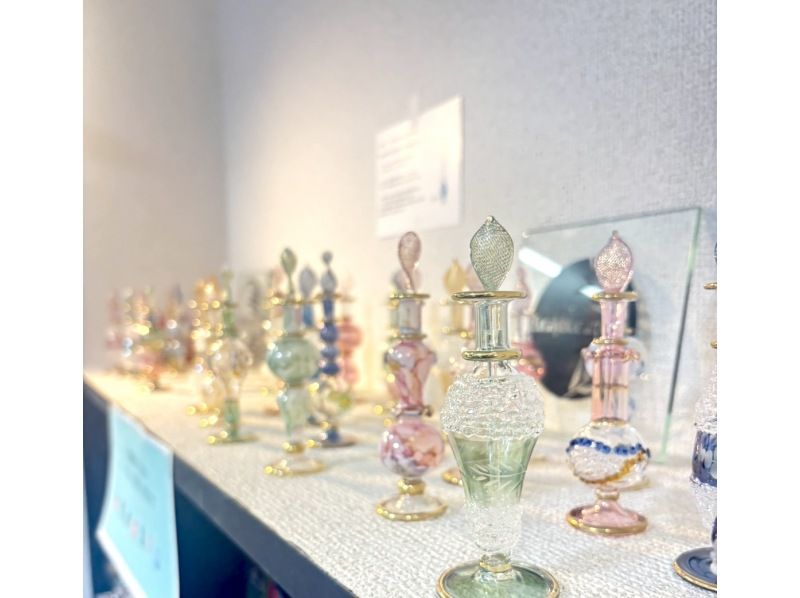 東京・門前仲町｜エジプトガラス瓶つき 10mL オードパルファン作り体験（平日プラン）の紹介画像