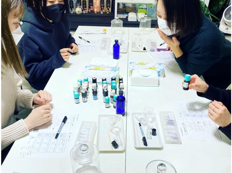 東京・門前仲町｜週末に&ldquo;今の自分のタイプ&rdquo;を発見！8種の香りで嗅覚反応分析体験（土日祝プラン）の紹介画像