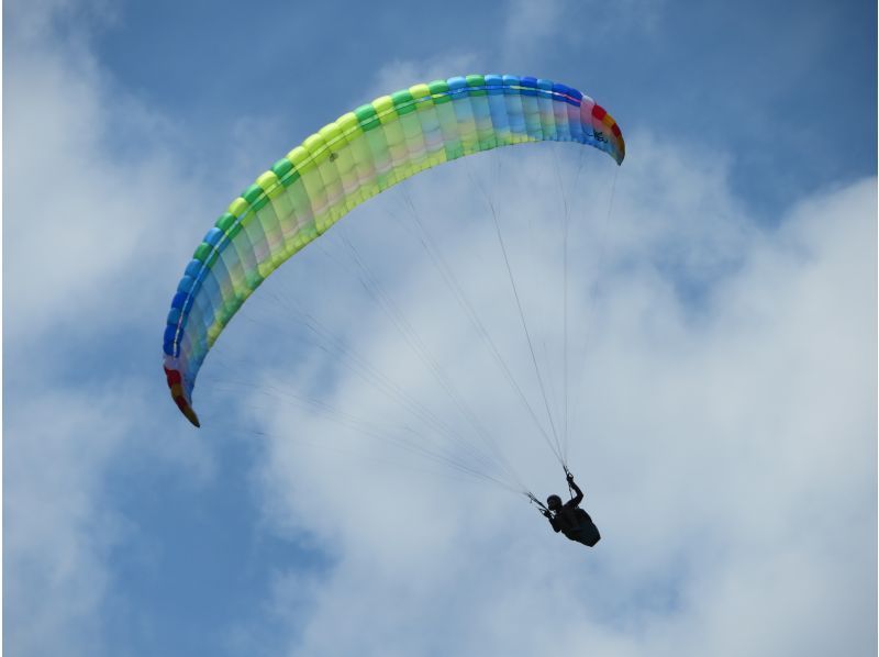 [ไซตามะ-tokigawa] พาราไกลด์ดิ้ง(Paragliding) แนะนำสำหรับผู้ที่ต้องการที่เต็มเปี่ยมเริ่มต้น! หลักสูตร Paramate (การได้รับใบอนุญาต)の紹介画像
