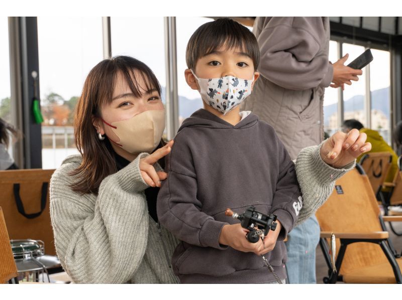 [Yamanashi Prefecture, Lake Kawaguchi] A 3-hour smelt fishing plan for families and couples! Eat smelt tempura! Experience fishing on a warm and comfortable modern dome boat!の紹介画像