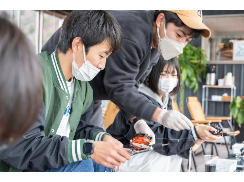 [Yamanashi Prefecture, Lake Kawaguchi] A 3-hour smelt fishing plan for families and couples! Eat smelt tempura! Experience fishing on a warm and comfortable modern dome boat!の紹介画像