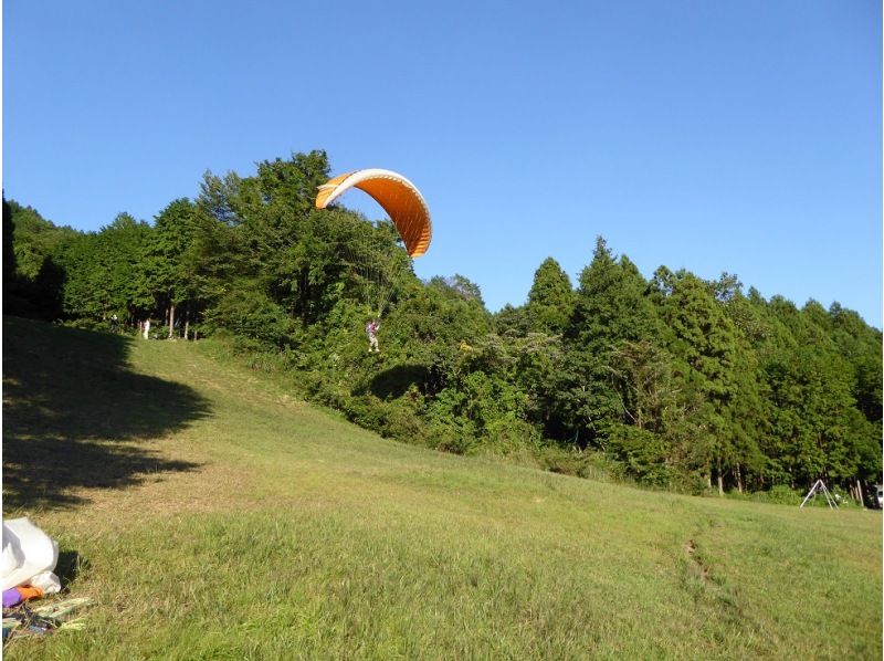 [Saitama /Tokigawa Town] Easy floating experience on the go! Paragliding half-day experience course · OK from 18 years oldの紹介画像