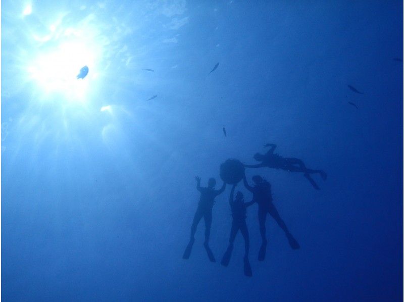 [Okinawa ・ Onna village] Blue cave snorkel adventure tourの紹介画像
