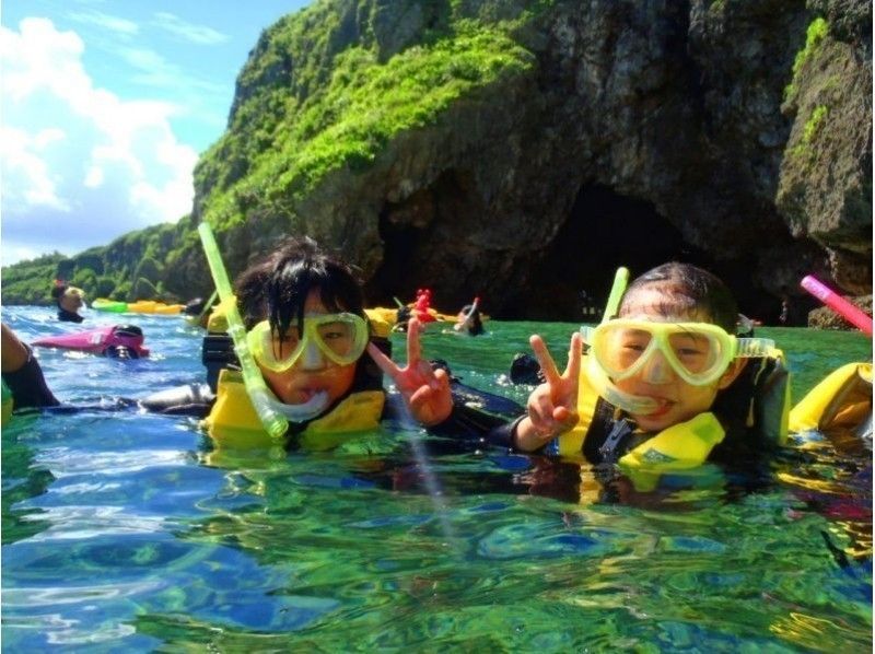 [Okinawa ・ Onna village] Blue cave snorkel adventure tourの紹介画像