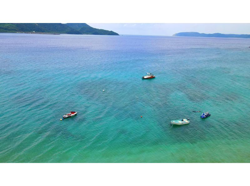奄美大島★船でしか行けないコウトリビーチ【当日予約可能】ボートチャーター6名乗り(貸切3時間）ドローン空撮、GoPro動画での無料撮影付き！の紹介画像