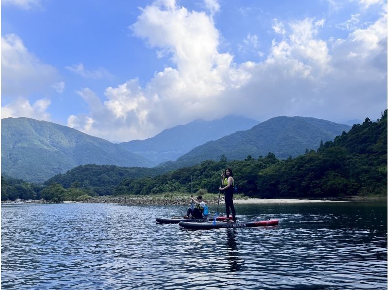 【貸切ツアー】【送迎有り】屋久島到着日、最終日にぴったり「宮之浦川SUPツアー」の紹介画像