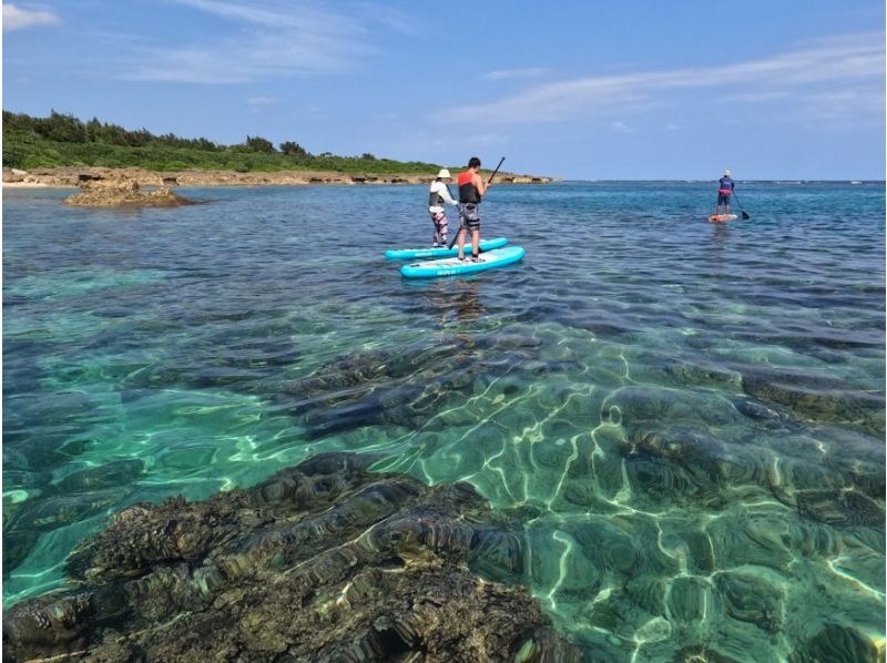【貸切プライベートSUPツアー】安全重視ガイド２名（男女）付☆【ドローン＆GoPro】撮影無料 <SUPクルージングツアー>の紹介画像
