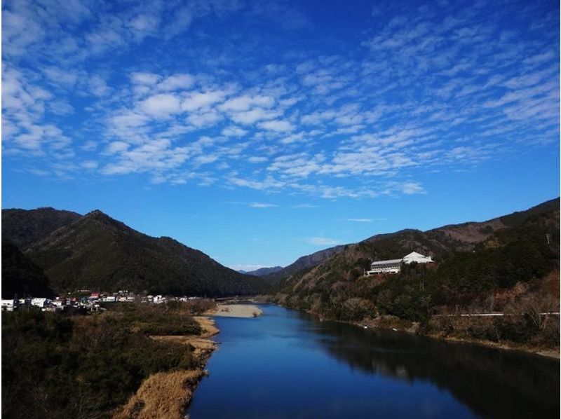 [高知四万十河流下来]目标是岩山下沉桥♪8km独木舟一日游の紹介画像