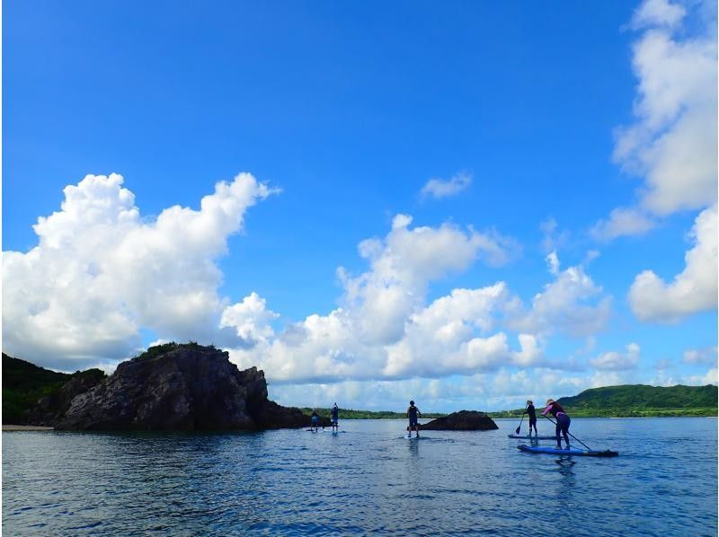 [Okinawa Ishigaki Island] Limited time! With lunch on the unexplored beach! SUP long tour! A special time that can't be experienced in sightseeing! English availableの紹介画像