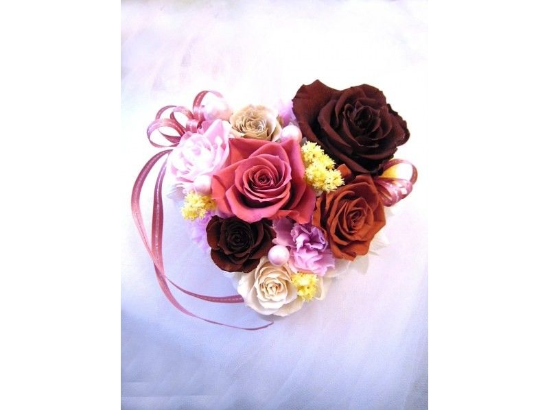 [Kanagawa/Yokohama] First-time visitors will also receive support! Blooming heart arrangements with preserved flowers ♪の紹介画像