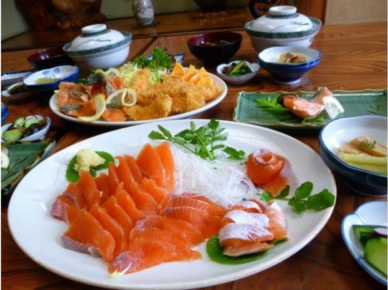 【群馬・吾妻】日本名水百選に選ばれた「箱島湧水」で育った魚を3匹釣って調理して食べる！手ぶらでOKお気軽プラン♪の紹介画像