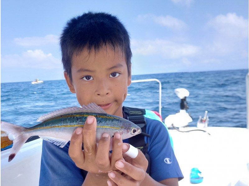 【기노완 마리나 출발】완전 전세 보트 전세【오키나와 오메선 낚시・초보자 환영♪ 3.5시간 코스】패밀리나 그룹에 인기♪ 어린이도 OK!の紹介画像